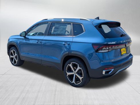 New 2026 Volkswagen Taos SEL AWD/4WD image 3