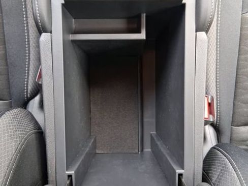 Used 2024 Nissan Pathfinder S FWD image 14
