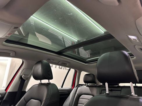 Used 2017 Volkswagen Golf Alltrack SEL image 30