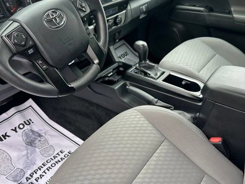 Used 2023 Toyota Tacoma 4x4 Double Cab image 5