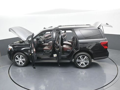 Used 2024 Ford Expedition Limited image 76