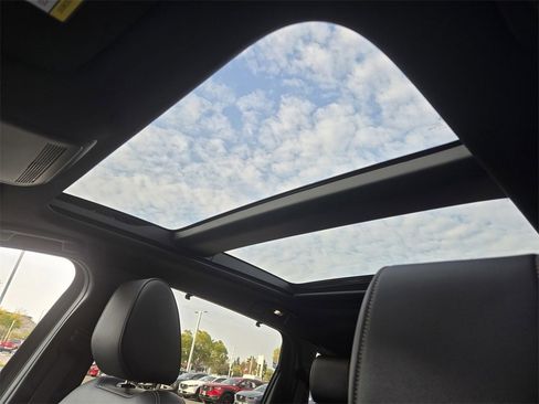 Certified 2025 MAZDA CX-70 Plug-In Hybrid w/ Premium Plus image 21