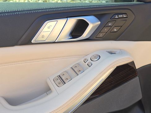 Used 2021 BMW X7 xDrive40i w/ Premium Package AWD/4WD image 20