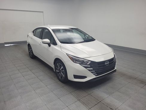 Used 2025 Nissan Versa SV w/ Trunk Package FWD image 13
