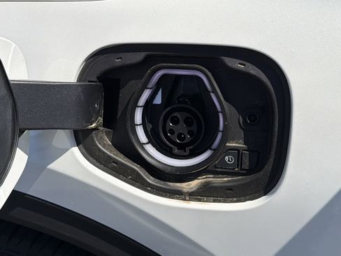 Certified 2025 Ford Escape Base w/ PHEV Premium Package image 30