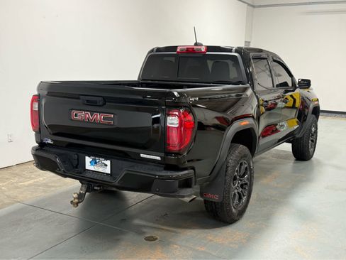 Used 2024 GMC Canyon Elevation w/ Convenience Package AWD/4WD image 7