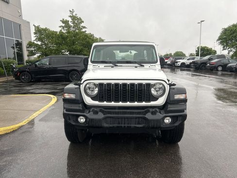 Used 2024 Jeep Wrangler Unlimited Sport AWD/4WD image 8
