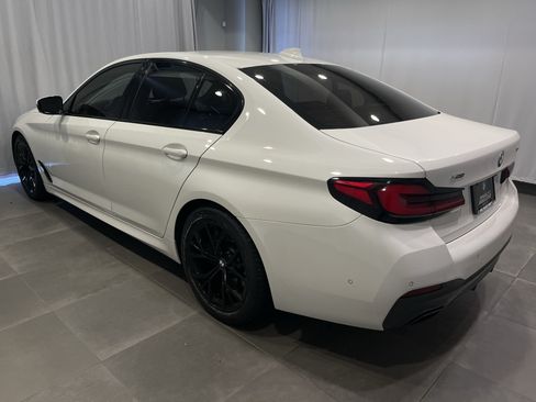 Used 2022 BMW 530i xDrive w/ M Sport Package AWD/4WD image 4
