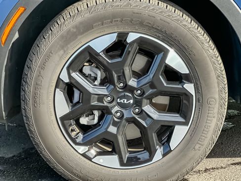 Used 2025 Kia Sorento S w/ Panoramic Sunroof Package image 26