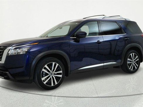 Used 2024 Nissan Pathfinder Platinum w/ Cargo Package FWD image 2