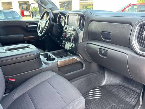 Used 2021 Chevrolet Silverado 1500 LT Trail Boss w/ Bed Protection Package AWD/4WD image 18