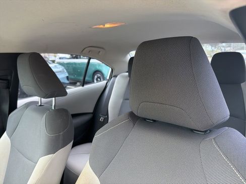 Used 2020 Toyota Corolla L image 10