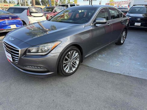 Used 2016 Hyundai Genesis 3.8 w/ Option Group 04 image 4