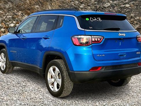 Used 2018 Jeep Compass Latitude w/ Popular Equipment Group image 11