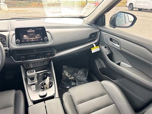 New 2026 Nissan Rogue SV image 19