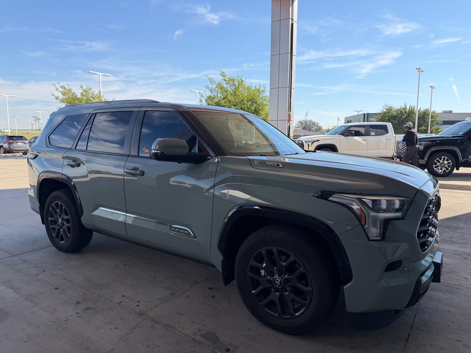 Used 2025 Toyota Sequoia Platinum AWD/4WD image 25