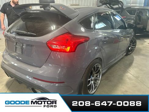 Used 2017 Ford Focus RS AWD/4WD image 4
