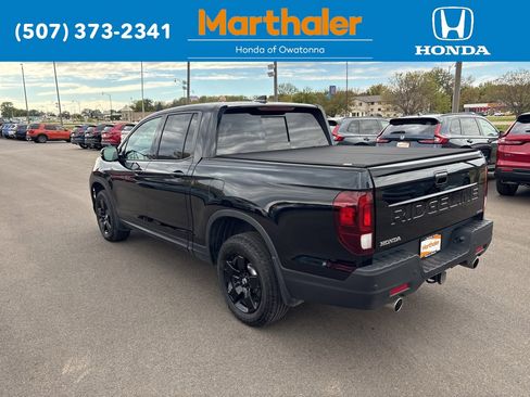 Used 2024 Honda Ridgeline Black Edition image 3