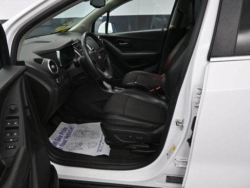 Used 2016 Chevrolet Trax LT w/ LT Convenience Package FWD image 27