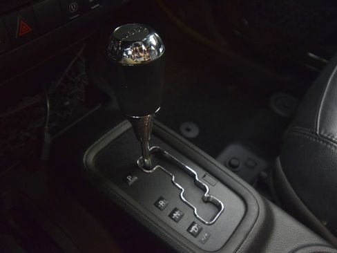 Used 2016 Jeep Wrangler Unlimited Sahara AWD/4WD image 22