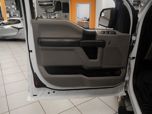 Used 2019 Ford F150 XL w/ Equipment Group 101A Mid image 5