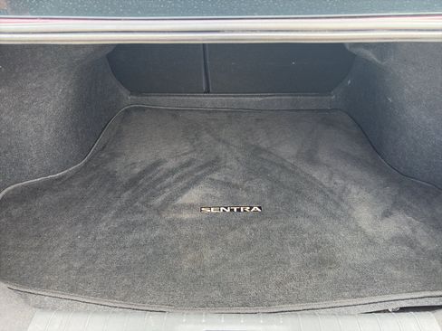 Used 2024 Nissan Sentra SV FWD image 11