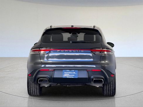 Used 2025 Porsche Macan image 7