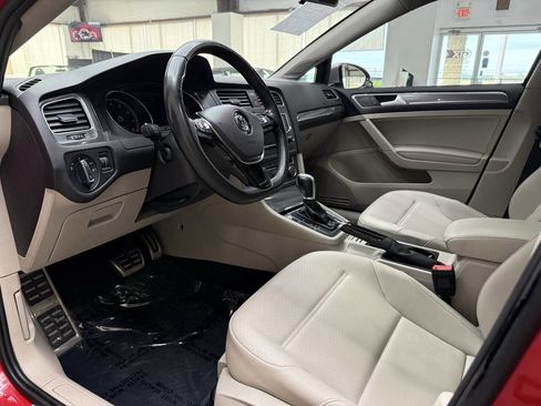 Used 2017 Volkswagen Golf Alltrack SE AWD/4WD image 20