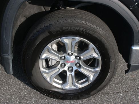 Used 2025 GMC Sierra 1500 SLT AWD/4WD image 38