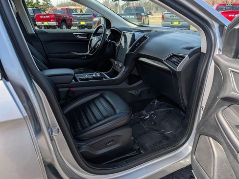 Used 2024 Ford Edge SEL image 33