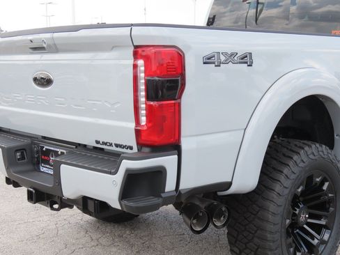 New 2026 Ford F250 Lariat w/ Black Appearance Package AWD/4WD image 12