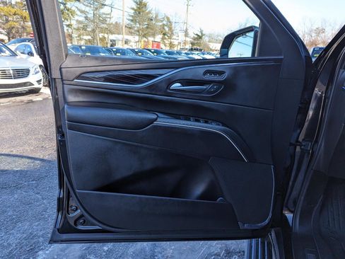 Used 2023 Cadillac Escalade V image 14