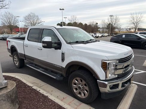 Used 2019 Ford F250 Lariat w/ Lariat Ultimate Package image 7