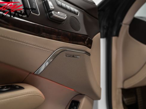 Used 2015 Mercedes-Benz SL 550 image 30