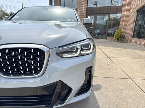 Used 2022 BMW X4 xDrive30i w/ M Sport Package 2 image 9