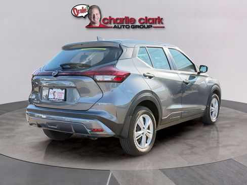 Certified 2025 Nissan Kicks Play S FWD image 5