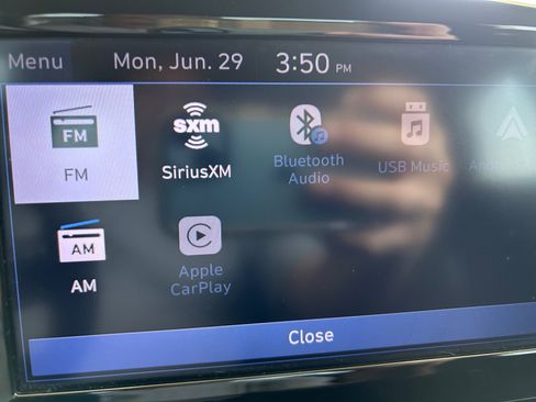 Used 2022 Hyundai Elantra SEL w/ Convenience Package FWD image 13