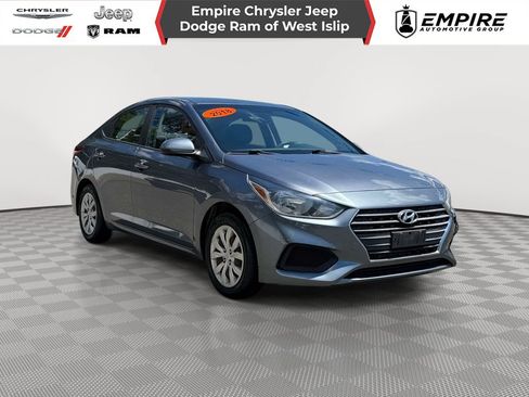 Used 2018 Hyundai Accent SE FWD image 1