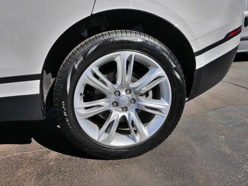 Used 2023 Land Rover Range Rover Velar S AWD/4WD image 9
