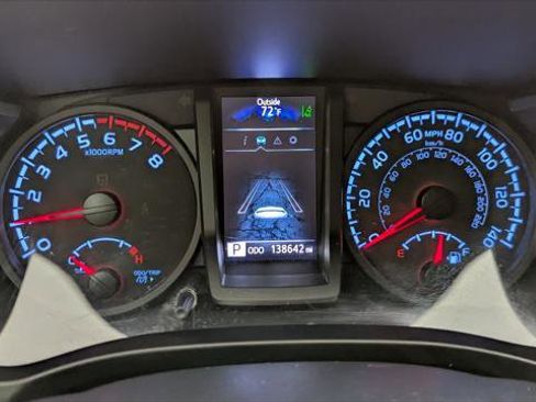 Used 2021 Toyota Tacoma SR RWD image 17