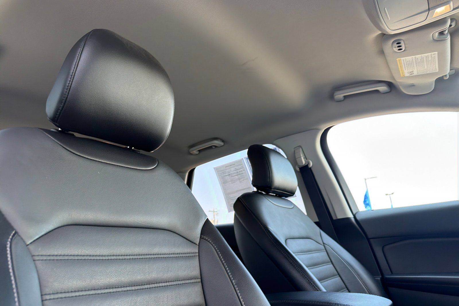 Used 2018 Ford Edge SEL w/ Equipment Group 201A AWD/4WD image 16