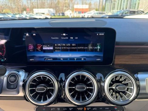 Used 2026 Mercedes-Benz GLB 250 4MATIC image 18
