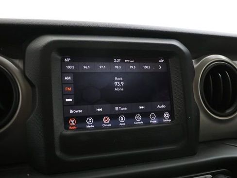 Used 2020 Jeep Wrangler Unlimited Sport image 24