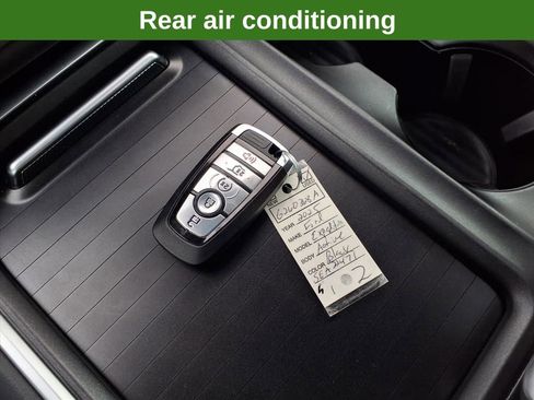 Used 2025 Ford Expedition Active image 20