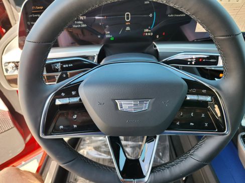 New 2025 Cadillac Lyriq Sport RWD image 34