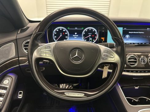 Used 2017 Mercedes-Benz S 550 4MATIC Sedan image 18