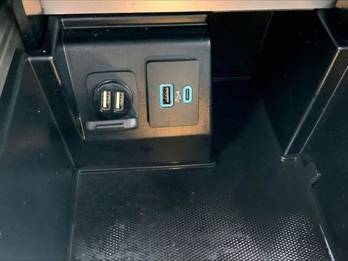 Certified 2020 Ford Explorer ST w/ Premium Technology Package image 35