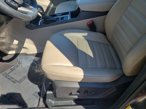Used 2019 Ford Escape SEL AWD/4WD image 23