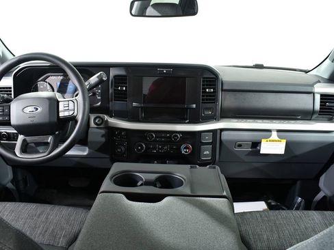 New 2026 Ford F550 4x4 Crew Cab Super Duty w/ XLT Value Package image 7