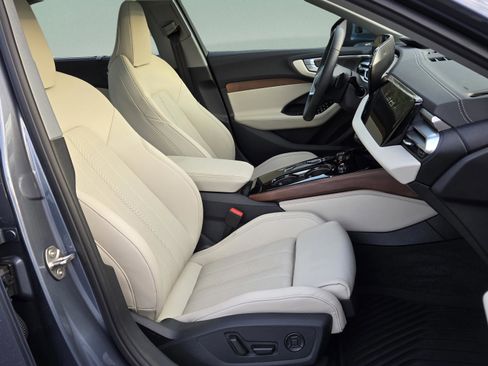 Used 2025 Audi A5 2.0T Premium Plus Sedan image 19